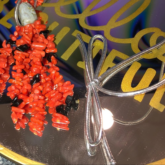 Coral and Onyx Necklace - Picture 4 of 8